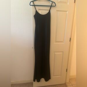 Commense Classic Black Maxi Dress